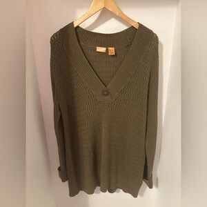 Women’s Olive Green NorthCrest Sweater. Size XL